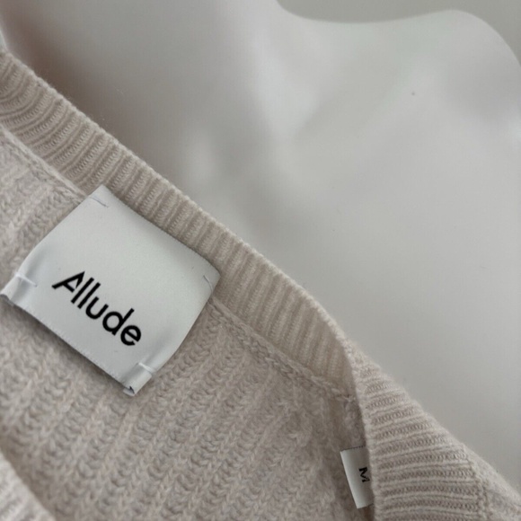ALLUDE 100% Cashmere Sweater Crop Sz Medium Women's❤️ - Picture 8 of 9